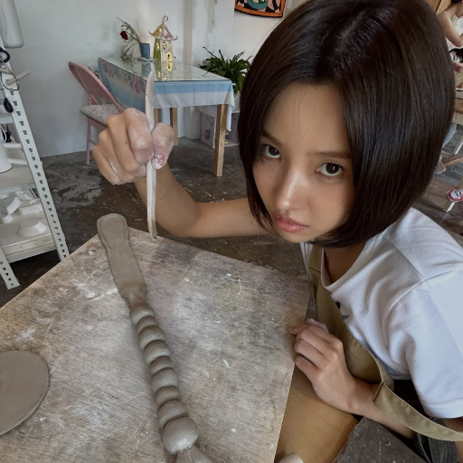 Soyeon gallery image