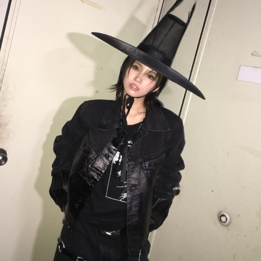 Soyeon gallery image