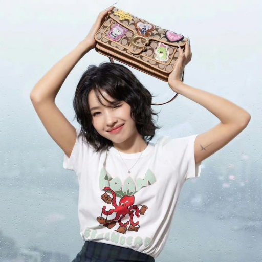Soyeon gallery image