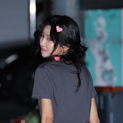 Soyeon gallery image