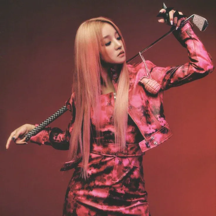 Yuqi gallery image
