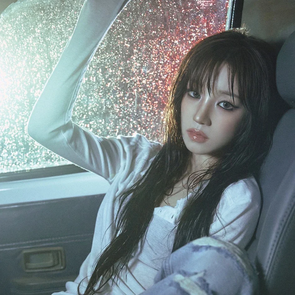 Yuqi gallery image
