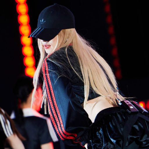 Yuqi gallery image