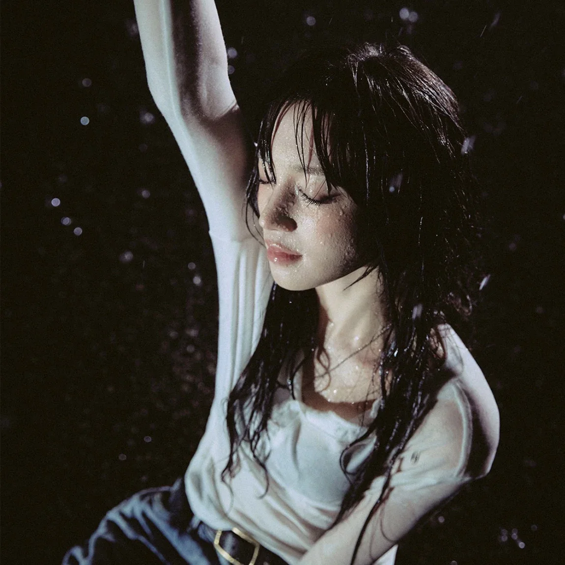 Yuqi gallery image
