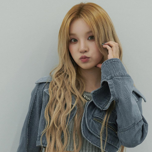 Yuqi gallery image