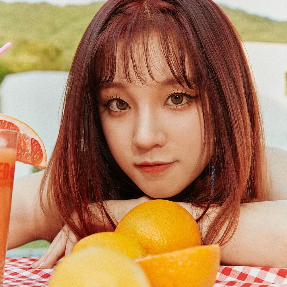 Yuqi gallery image