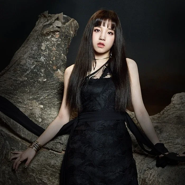 Yuqi gallery image