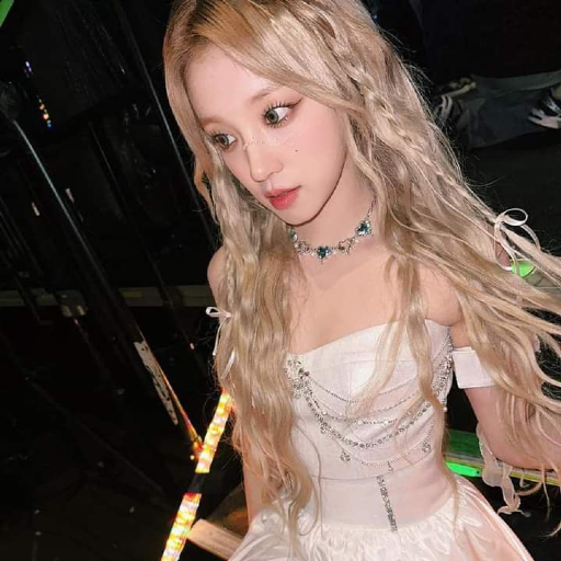 Yuqi gallery image