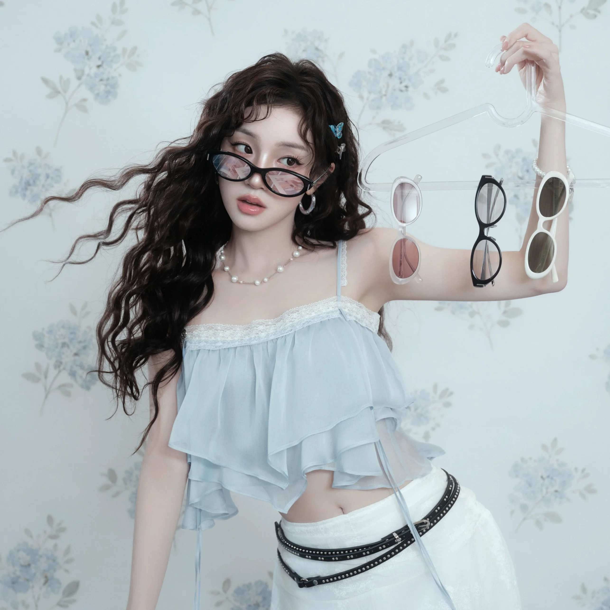Yuqi gallery image