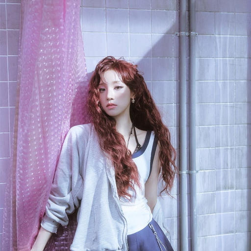 Yuqi gallery image