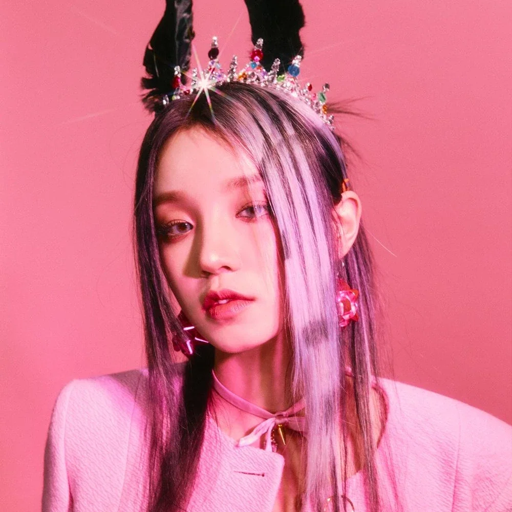 Yuqi gallery image