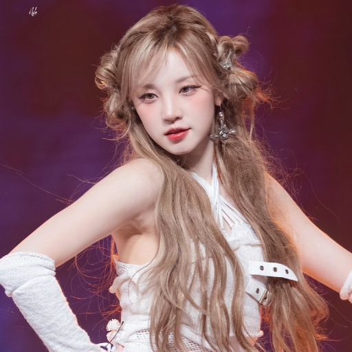 Yuqi gallery image