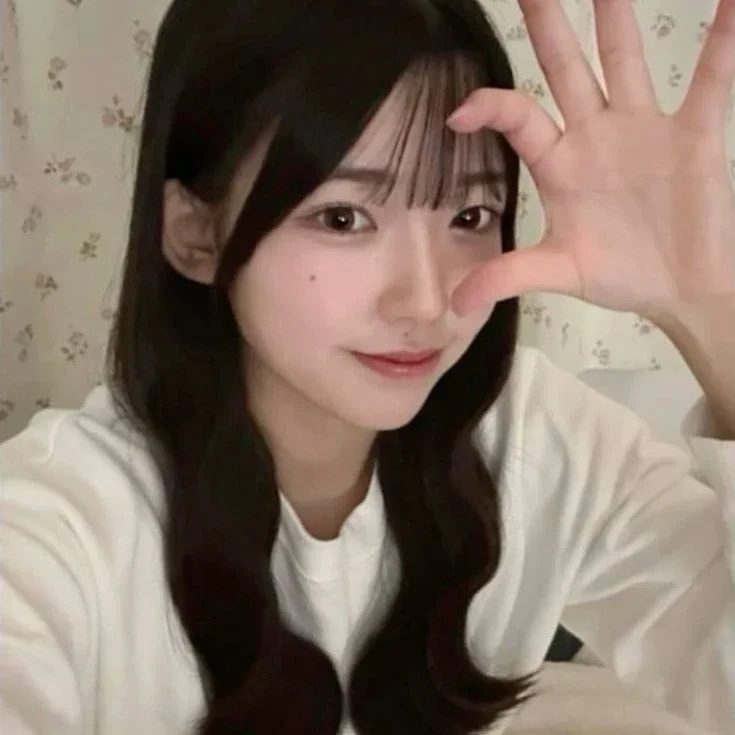 Nana gallery image
