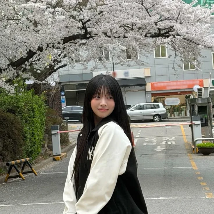 Nana gallery image
