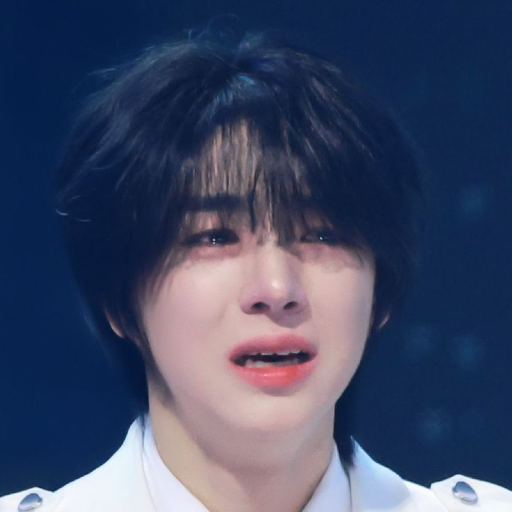 Gambar galeri Baek Junhyuk