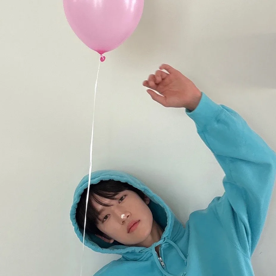 Kim Minjae gallery image