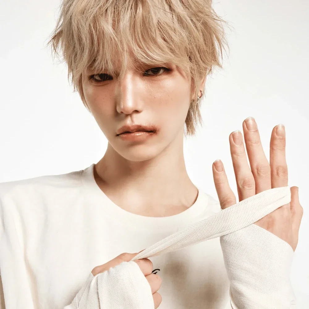 Lee JaeYoung gallery image