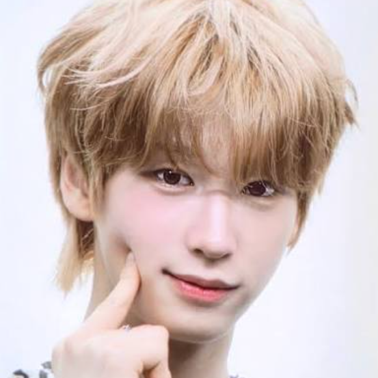 Lee KyuHyuk gallery image