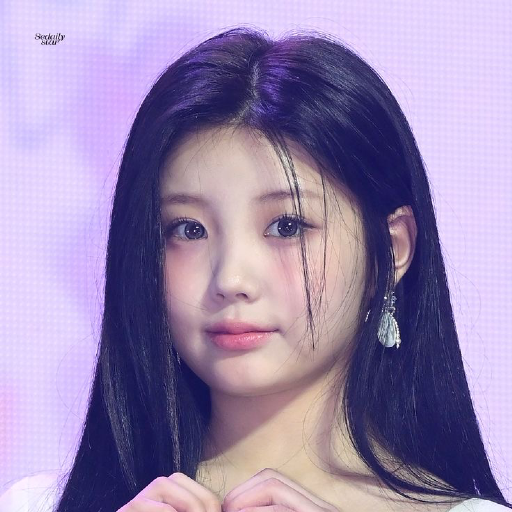 Wonhee gallery image