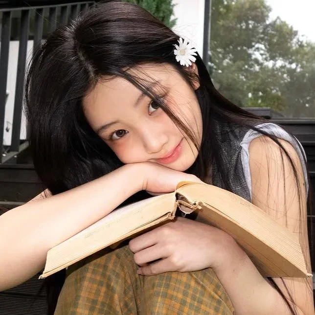 Wonhee gallery image