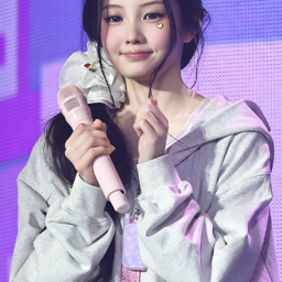 Wonhee gallery image