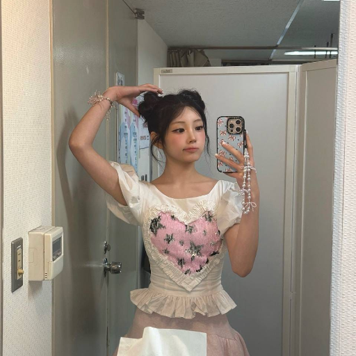 Wonhee gallery image