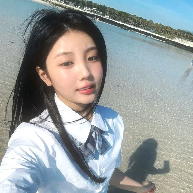 Wonhee gallery image