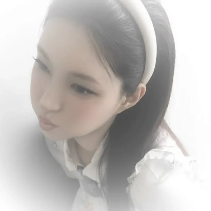 Yunah gallery image