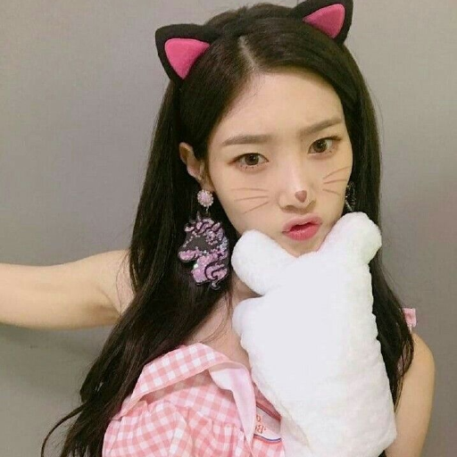 Chaeyeon gallery image