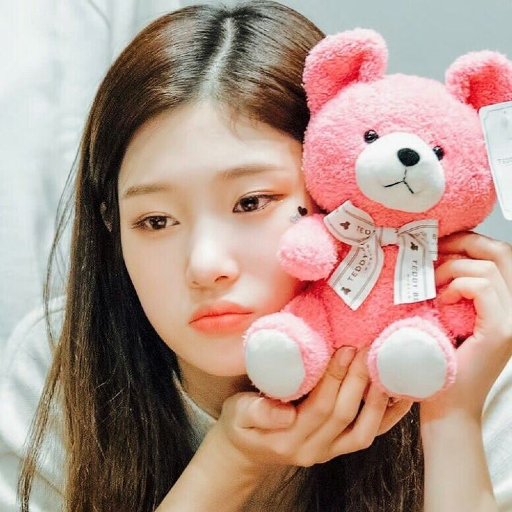 Chaeyeon gallery image