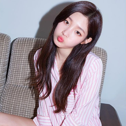 Chaeyeon gallery image