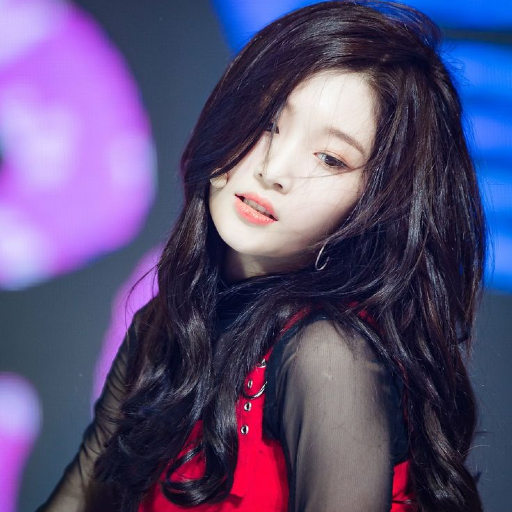 Chaeyeon gallery image