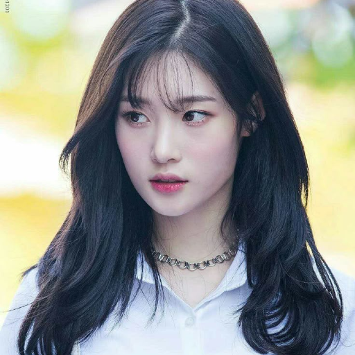 Chaeyeon gallery image