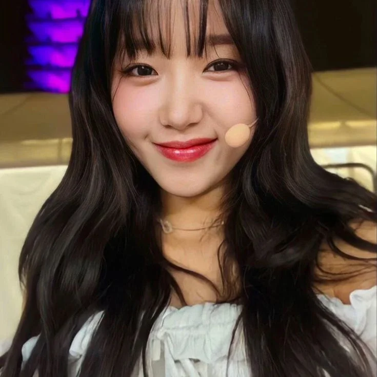 Yoojung 갤러리 이미지