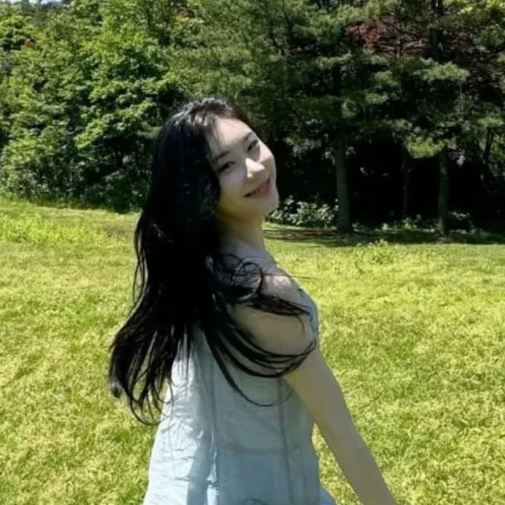 Chaeryeong gallery image