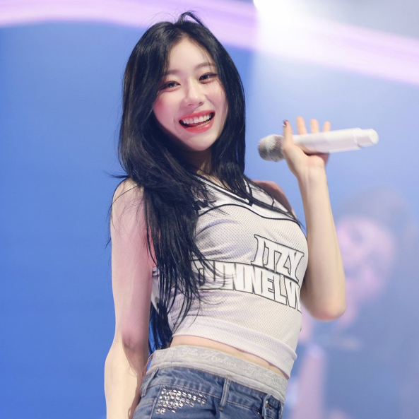 Chaeryeong gallery image