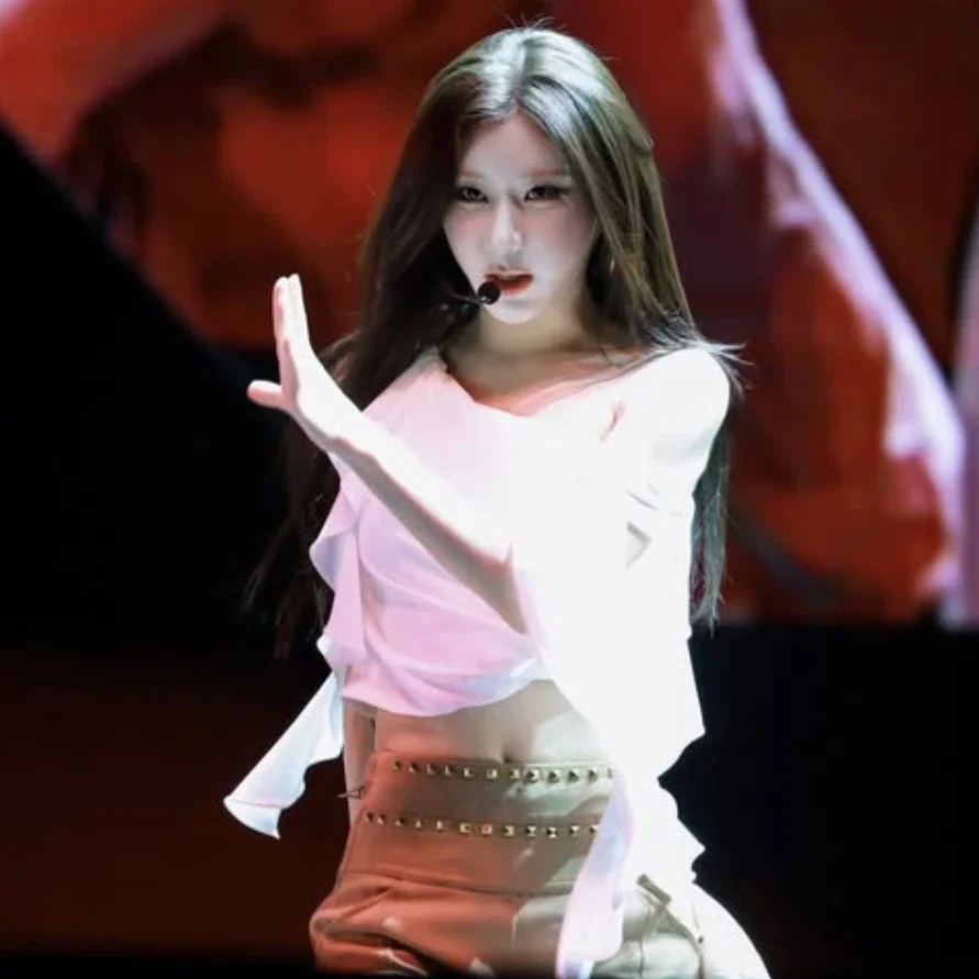 Chaeryeong gallery image