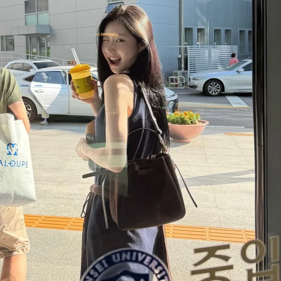 Chaeryeong gallery image