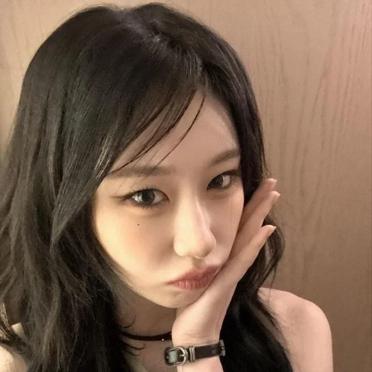 Chaeryeong gallery image