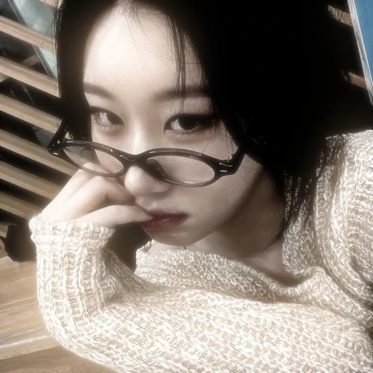 Chaeryeong gallery image