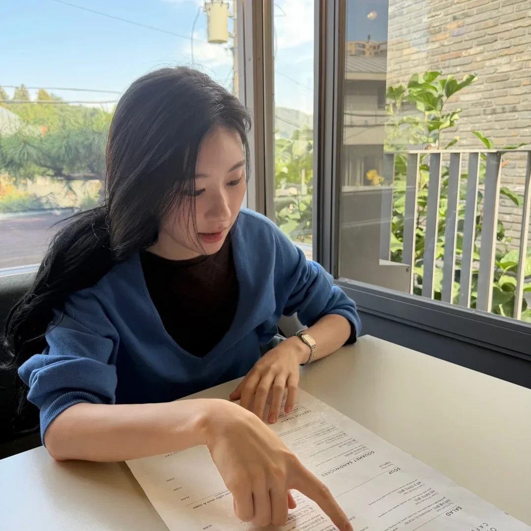 Chaeryeong gallery image
