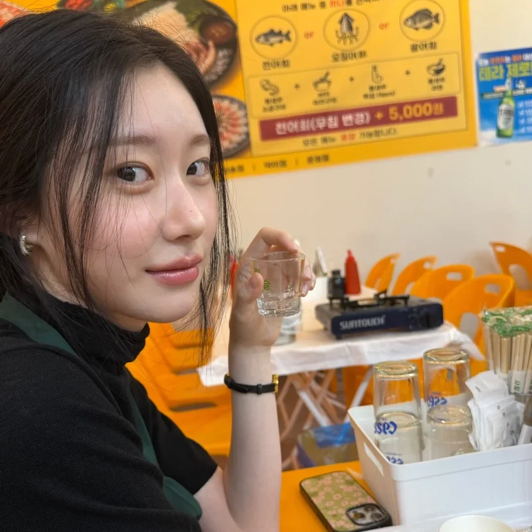Chaeryeong gallery image
