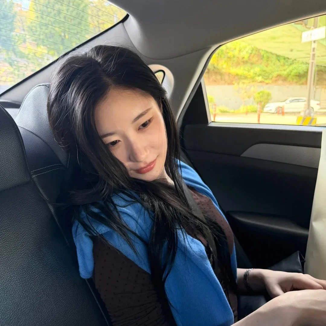 Chaeryeong gallery image