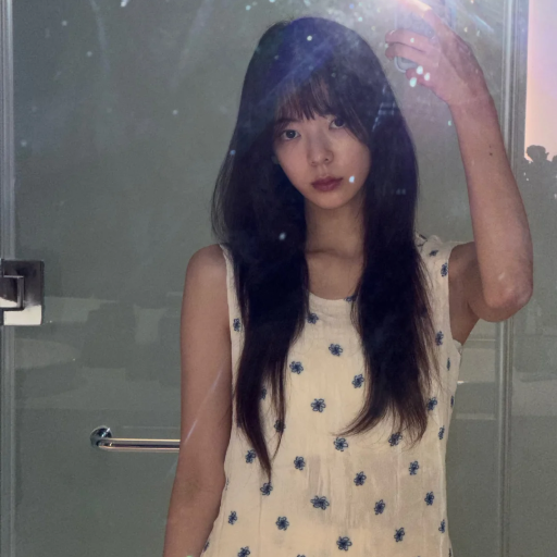 Lia gallery image