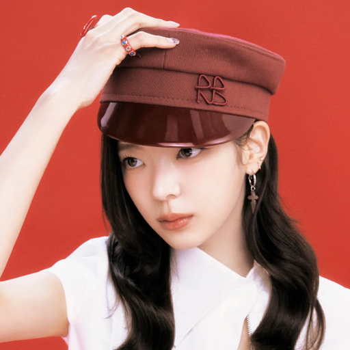 Lia gallery image