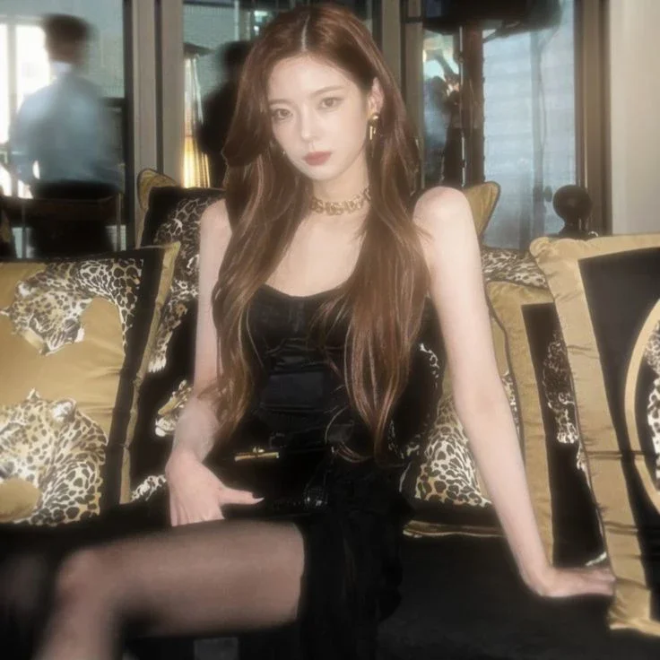 Lia gallery image