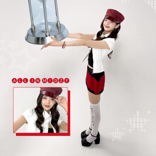 Lia gallery image