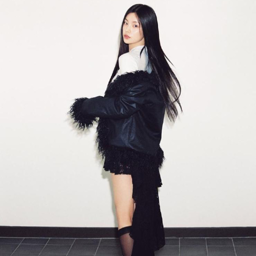 Yeji gallery image