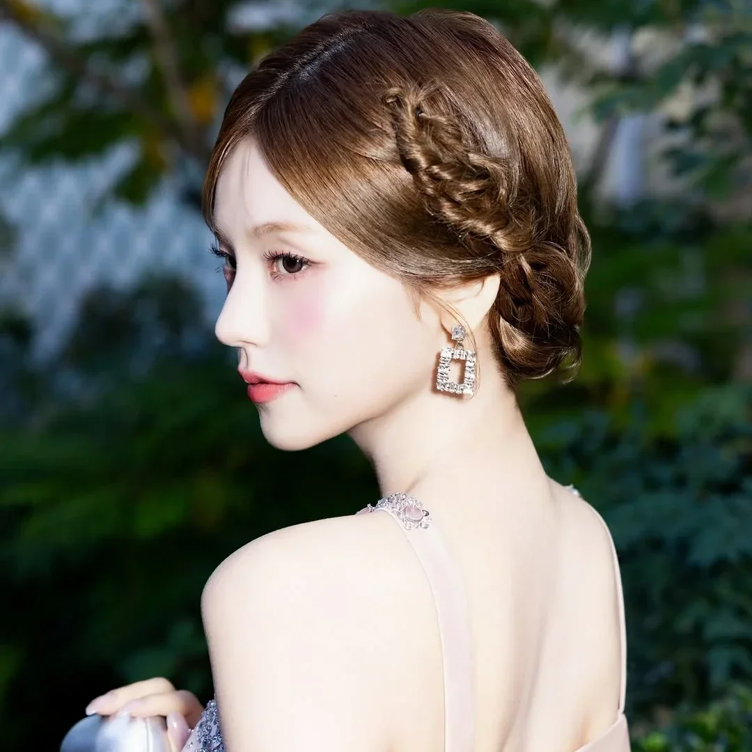 Yeji gallery image