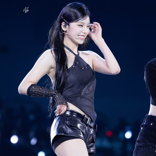Yeji gallery image